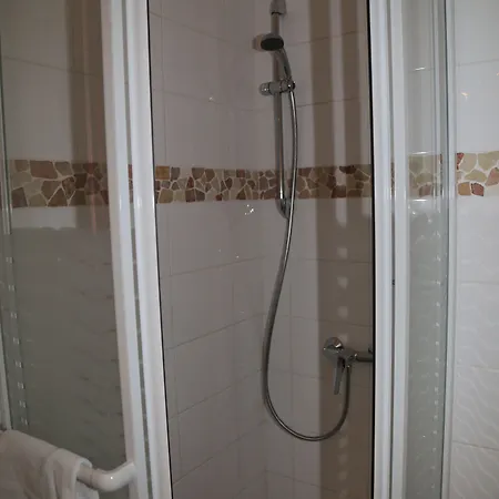 Le Relais De La Haute Vallee Hotel 2*