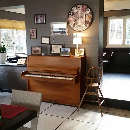 Le Relais De La Haute Vallee Hotel